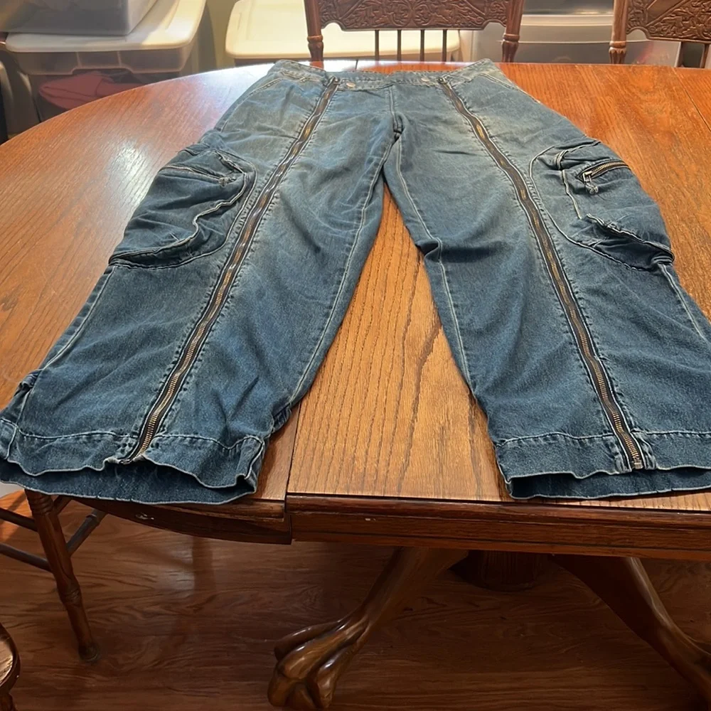 Boutique Cargo Style Jeans With Zippers Down Front Of Legs Size 13 - Picture 2 of 12